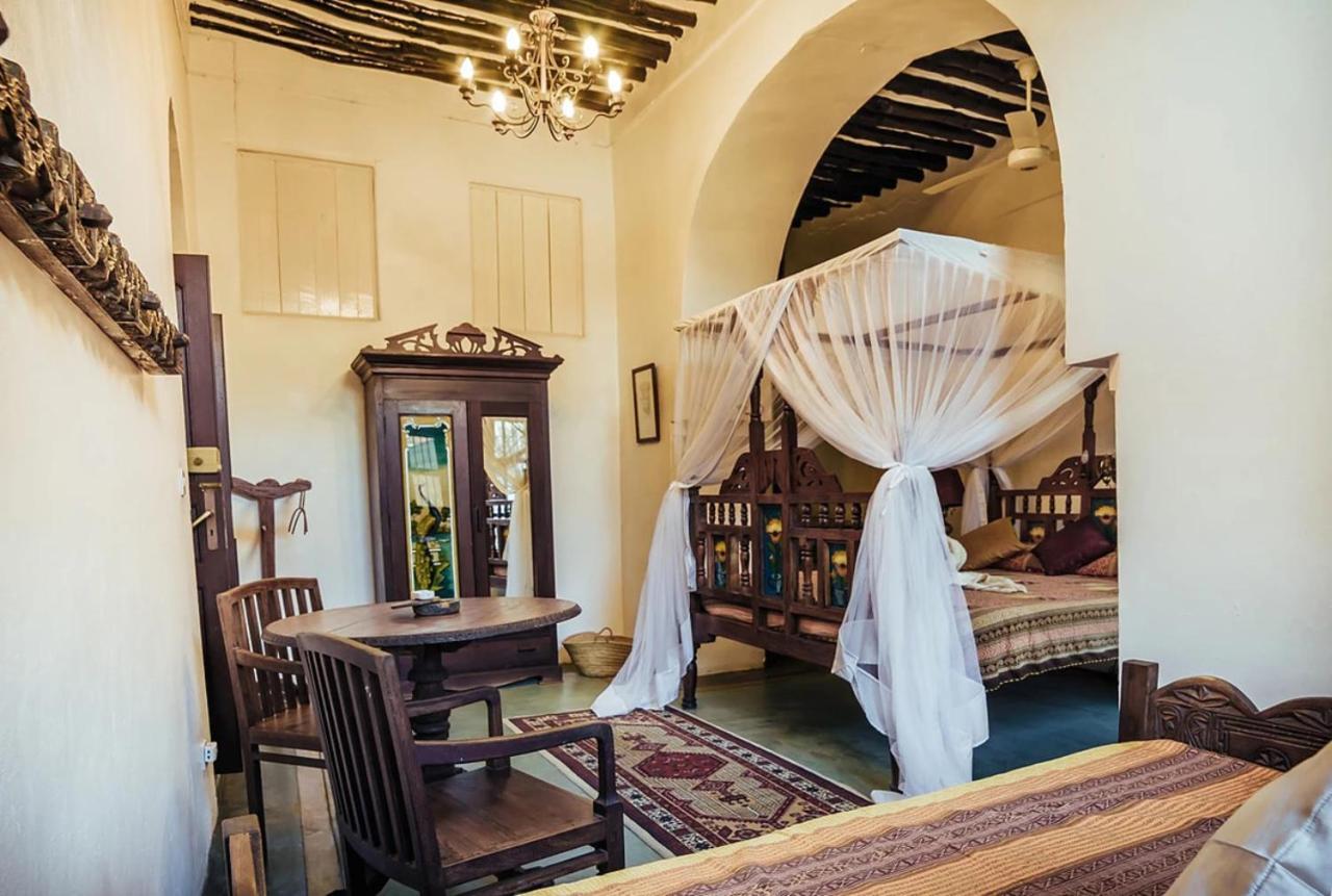 Отель Zanzibar Coffee House Экстерьер фото